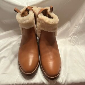 Fitflop Tan Leather Ankle Boots with Cream Shearling Cuff